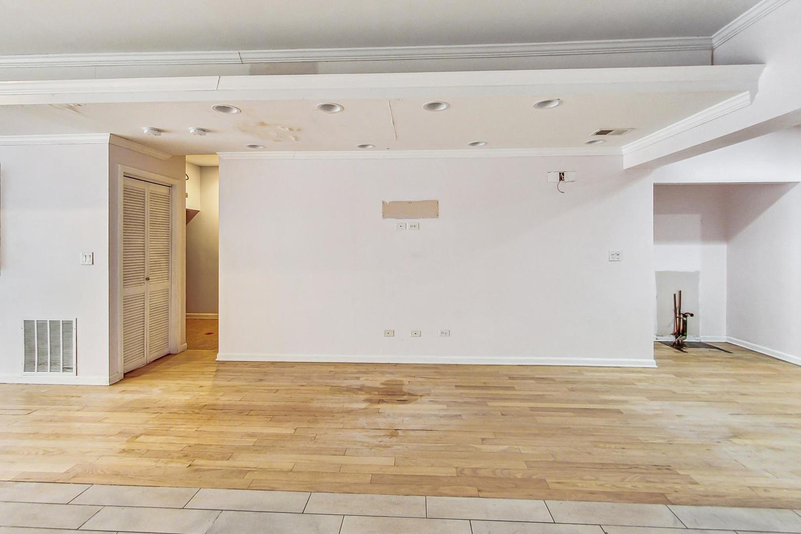 3125 North Lincoln Avenue Chicago IL 60657