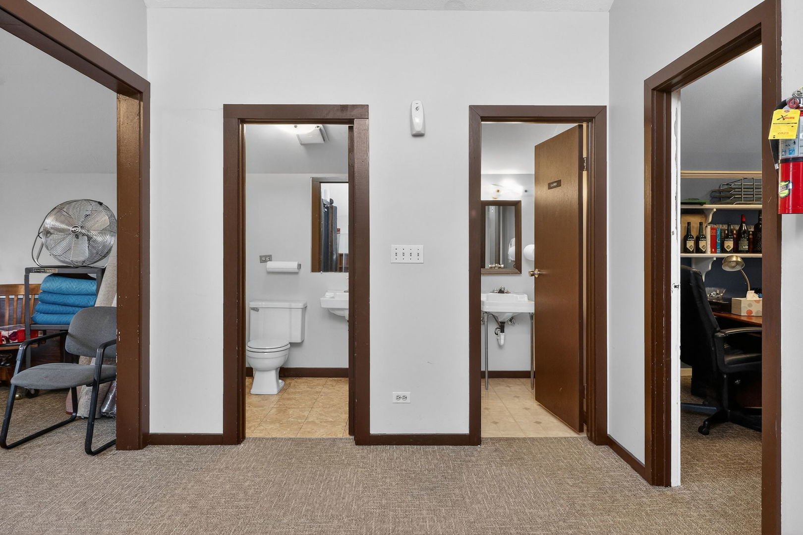 308 West Robinhood Way Bolingbrook IL 60440