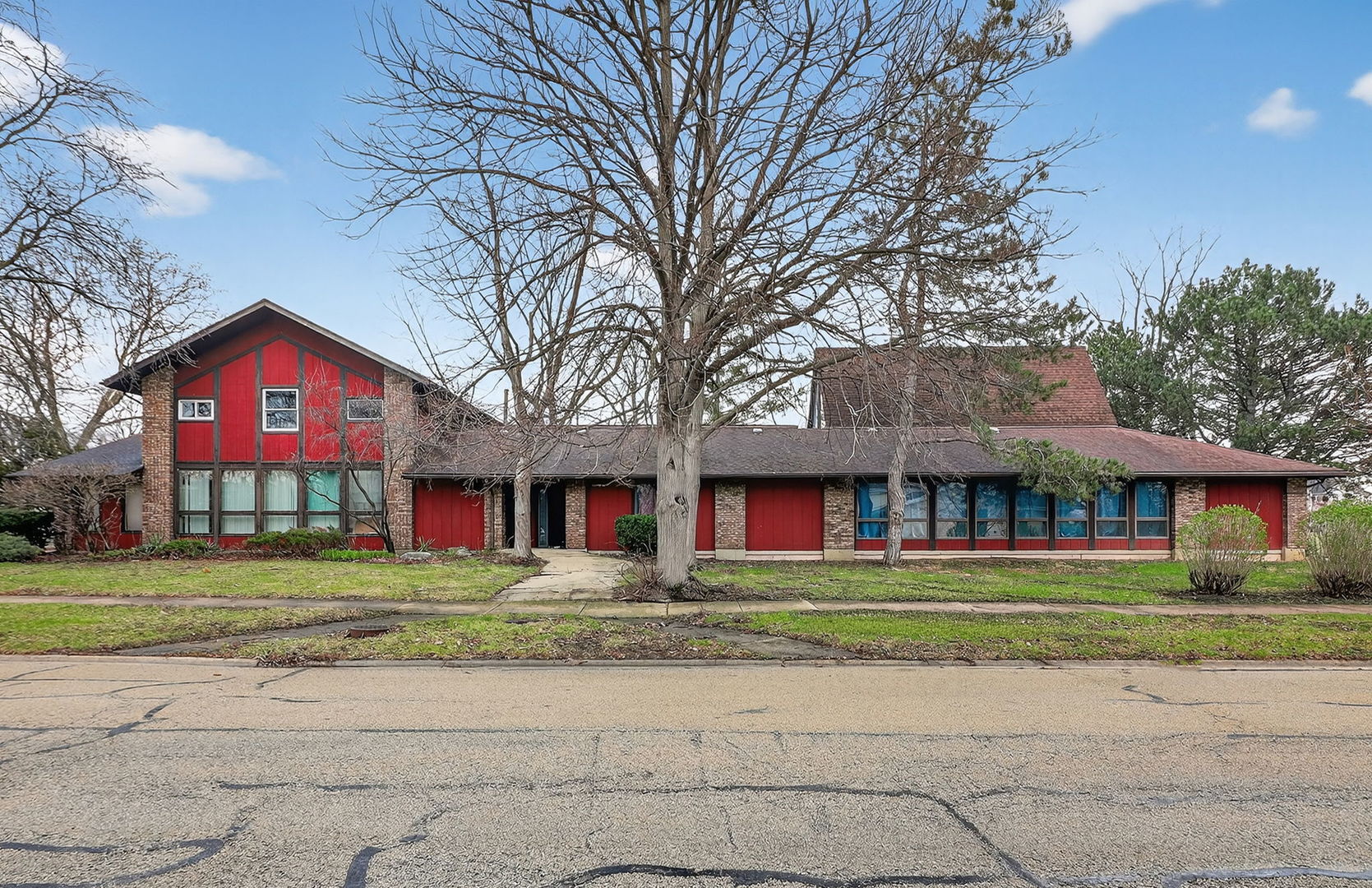 308 West Robinhood Way Bolingbrook IL 60440