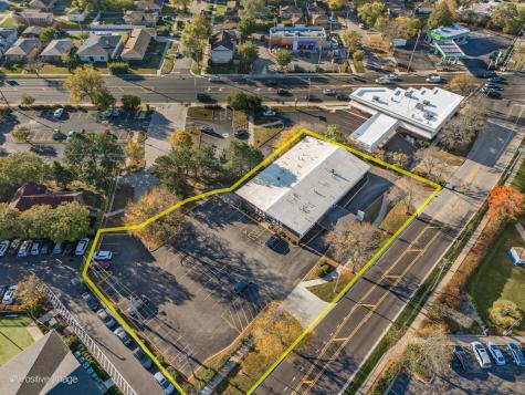 9631 Gross Point Road Skokie IL 60076