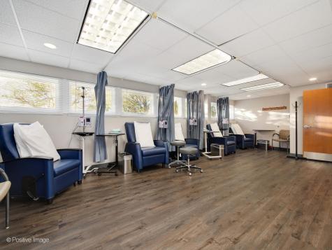 9631 Gross Point Road Skokie IL 60076