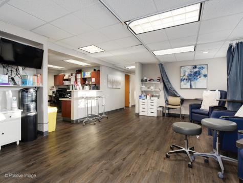 9631 Gross Point Road Skokie IL 60076