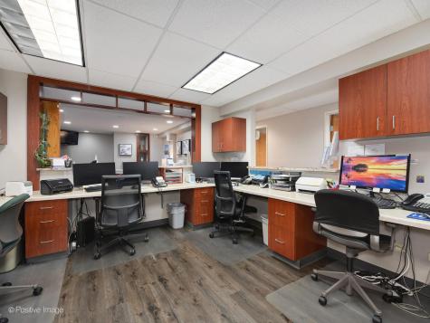 9631 Gross Point Road Skokie IL 60076