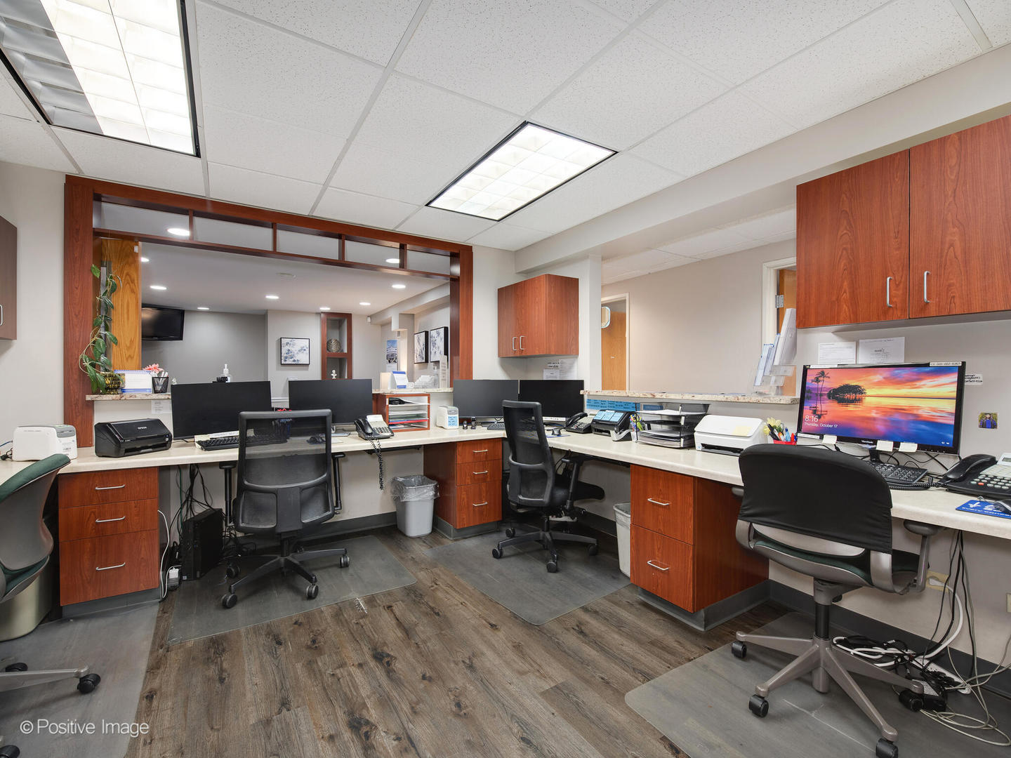 9631 Gross Point Road Skokie IL 60076