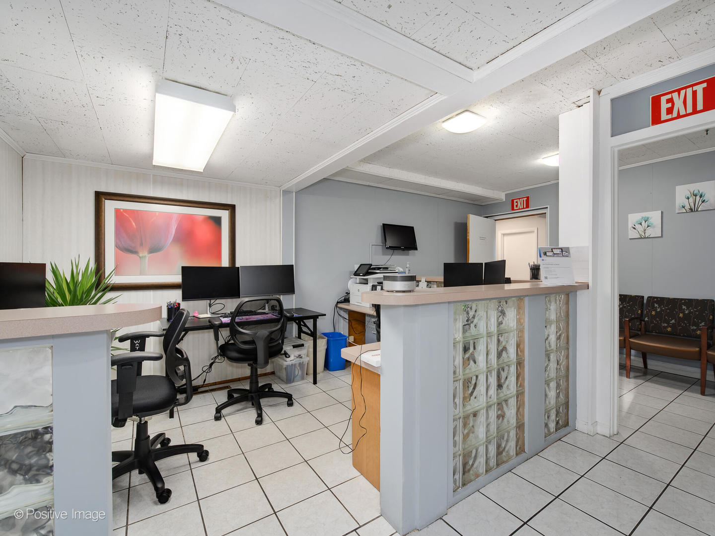 9631 Gross Point Road Skokie IL 60076
