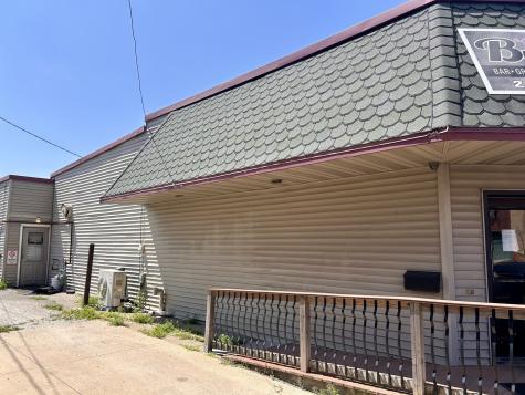 109 West 8th Street Gibson City IL 60936