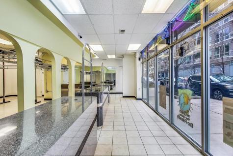 871 North Larrabee Street Chicago IL 60610