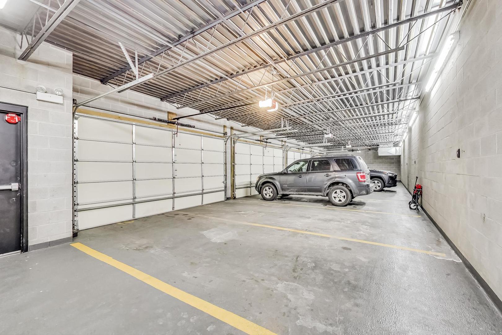 871 North Larrabee Street Chicago IL 60610