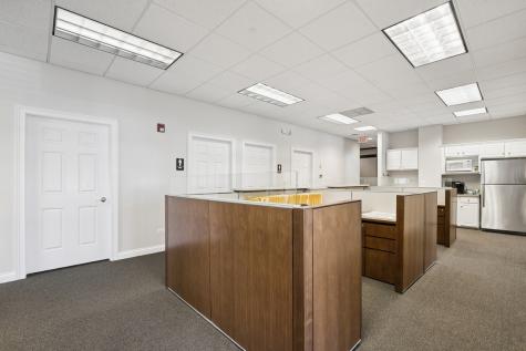 1880 West Winchester Road Libertyville IL 60048