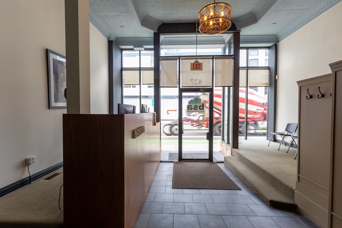 827 North Milwaukee Avenue Chicago IL 60642