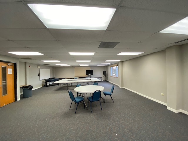 1852 95TH Street Naperville IL 60564