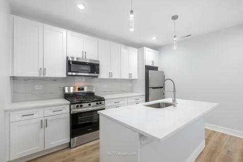 1713 South Jefferson Street Chicago IL 60616