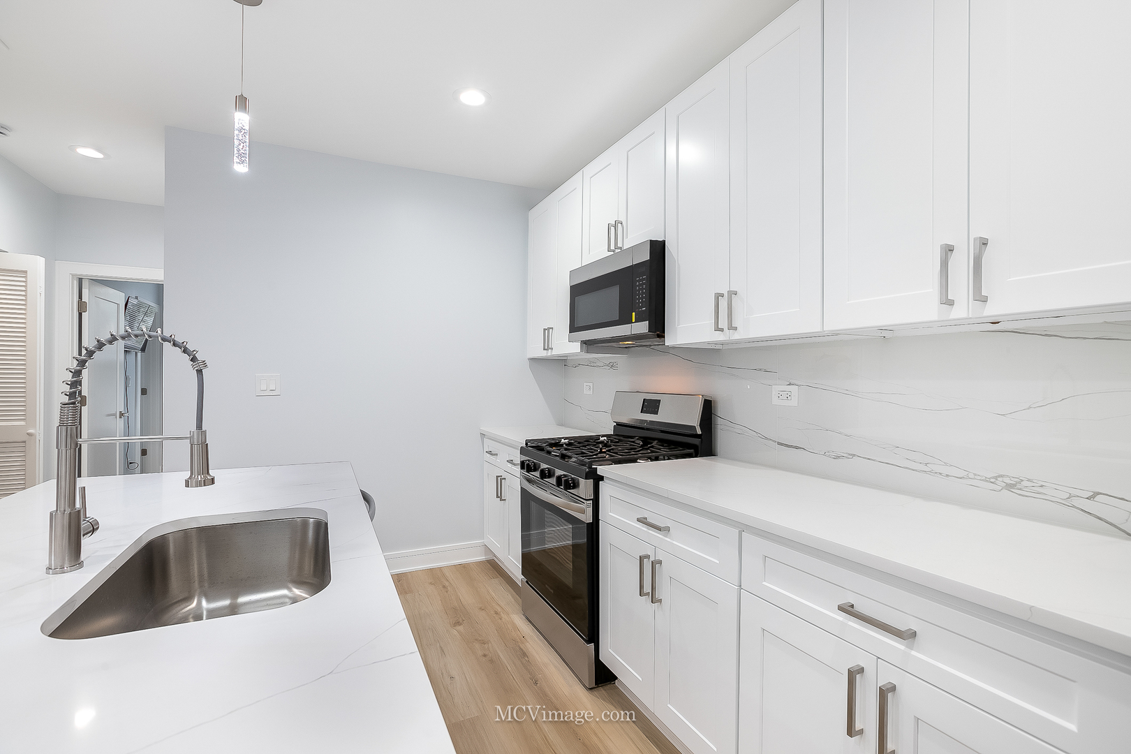 1713 South Jefferson Street Chicago IL 60616