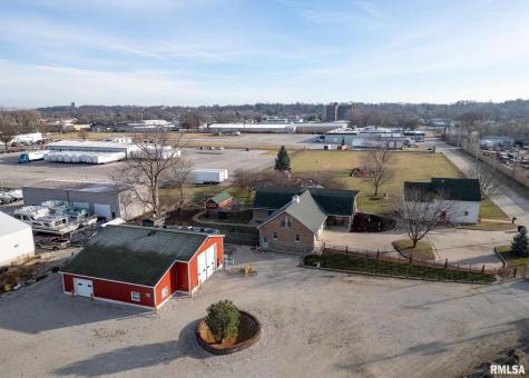 225 34TH Avenue Rock Island IL 61201
