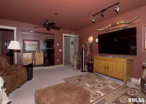 225 34TH Avenue Rock Island IL 61201