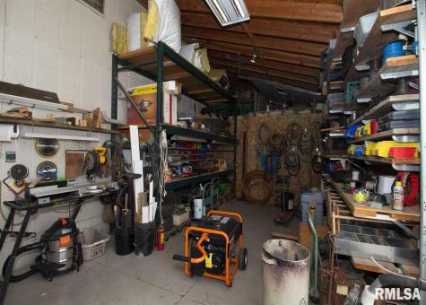 225 34TH Avenue Rock Island IL 61201