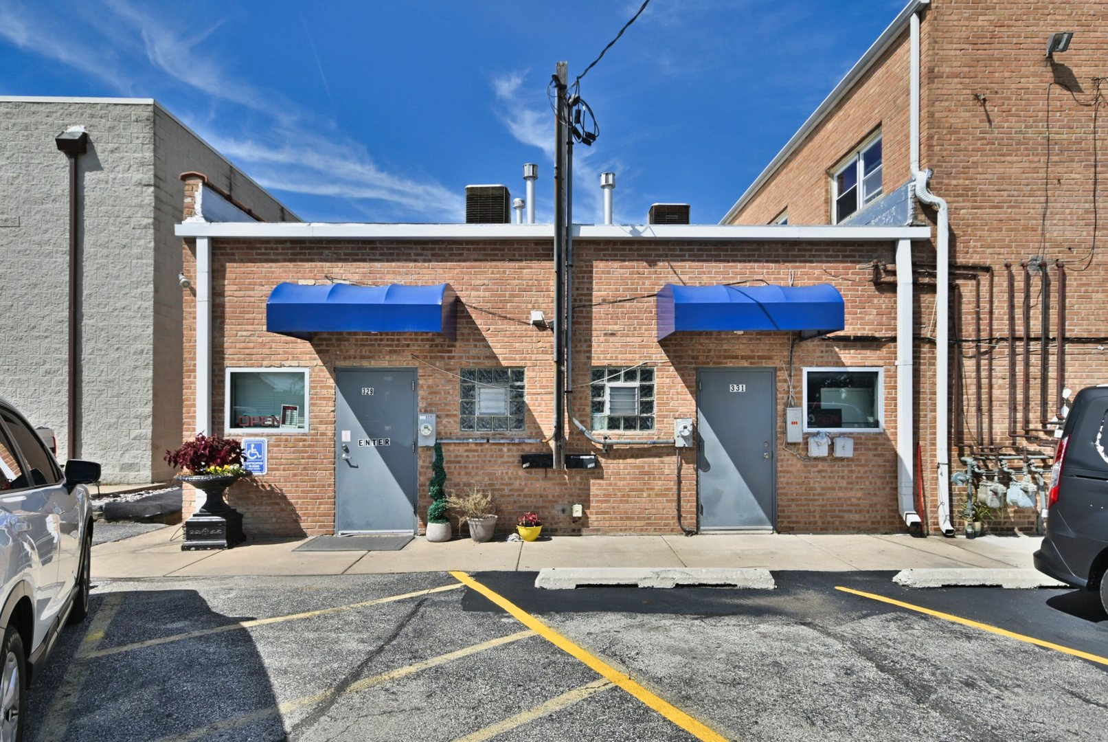 329-31 North Addison Road Addison IL 60101
