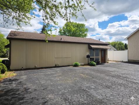 308 South Street E Plano IL 60545