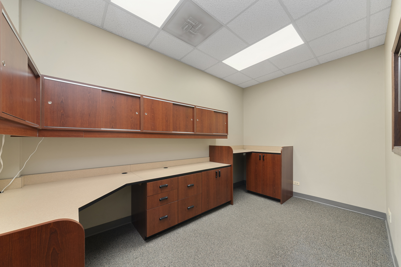 1557 Warren Avenue Downers Grove IL 60515