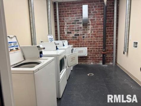 1317 5TH Avenue Moline IL 61265