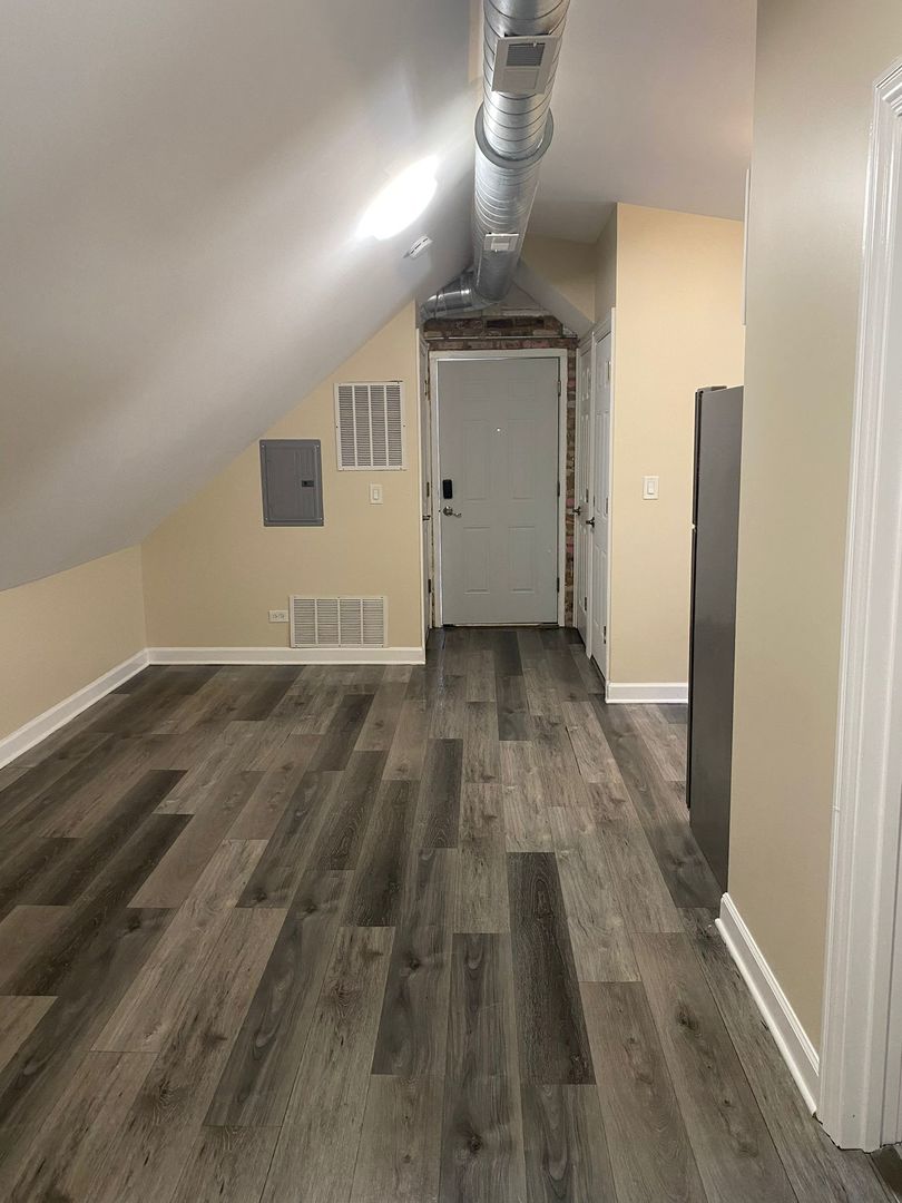 2230 South Sawyer Avenue Chicago IL 60623