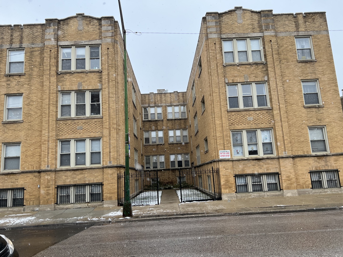3438 West Foster Avenue Chicago IL 60625