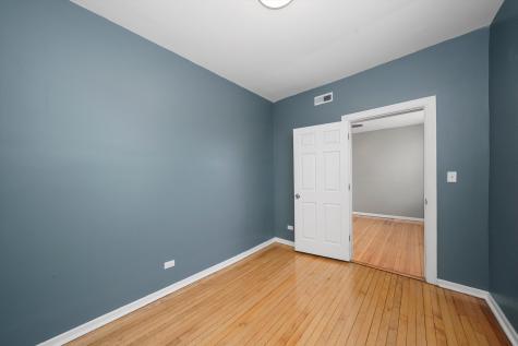 7152 South Emerald Avenue Chicago IL 60621