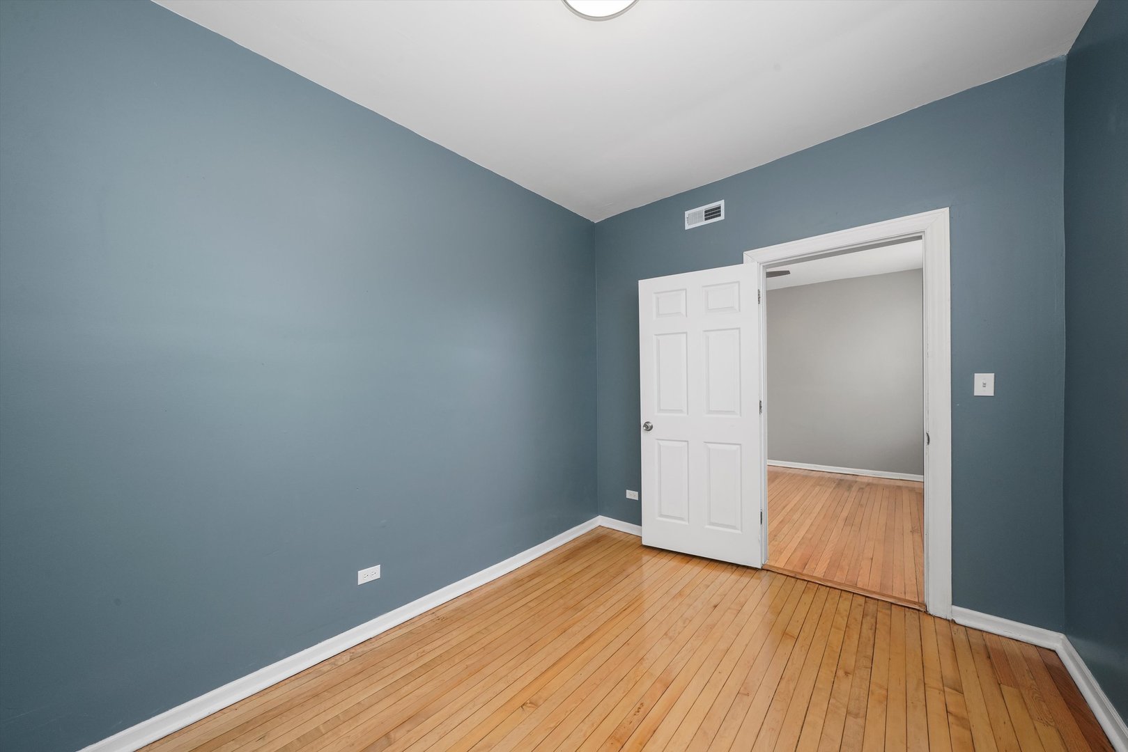 7152 South Emerald Avenue Chicago IL 60621