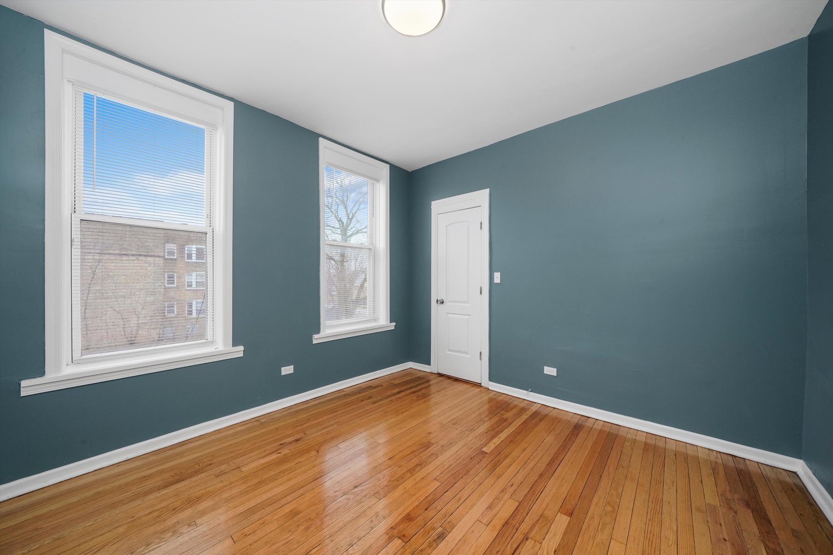 7152 South Emerald Avenue Chicago IL 60621