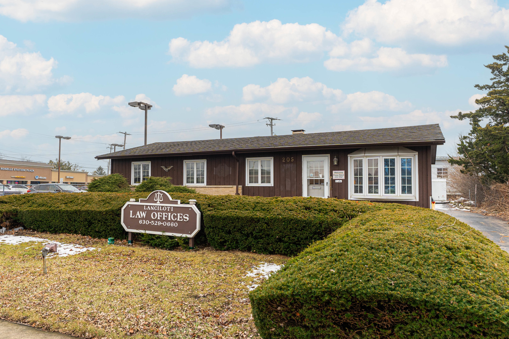 205 Pinecroft Drive Roselle IL 60172