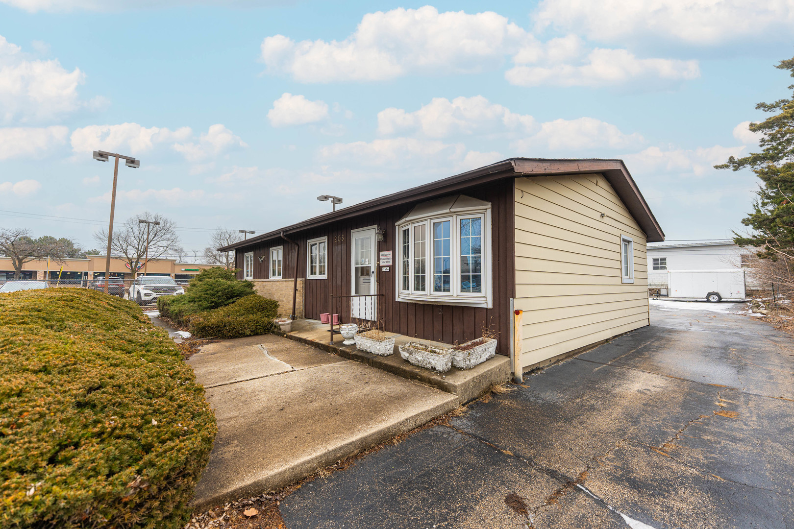 205 Pinecroft Drive Roselle IL 60172