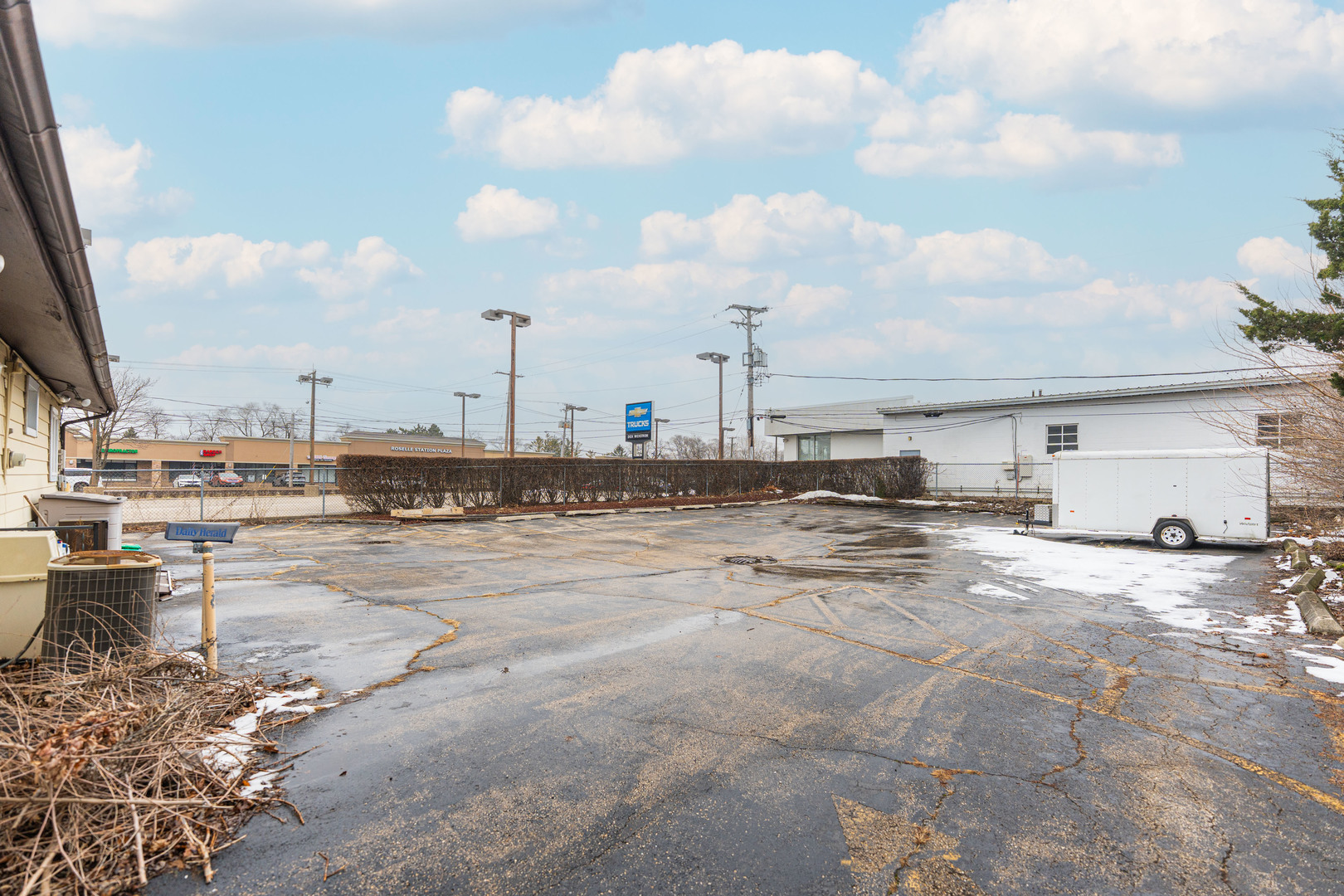 205 Pinecroft Drive Roselle IL 60172