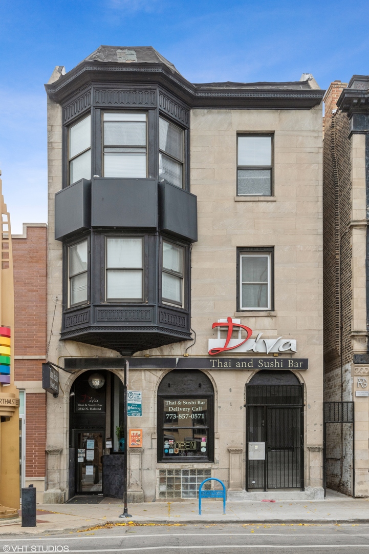 3542 North Halsted Street Chicago IL 60657