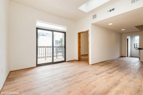 3542 North Halsted Street Chicago IL 60657