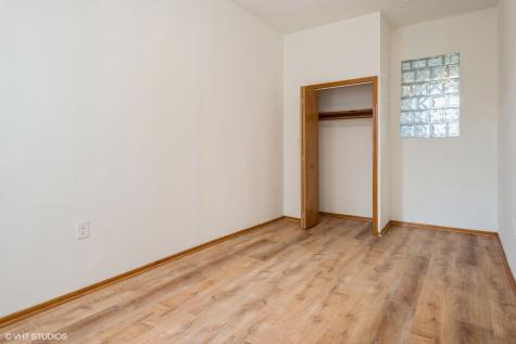 3542 North Halsted Street Chicago IL 60657
