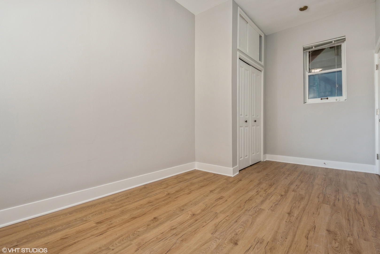 3542 North Halsted Street Chicago IL 60657