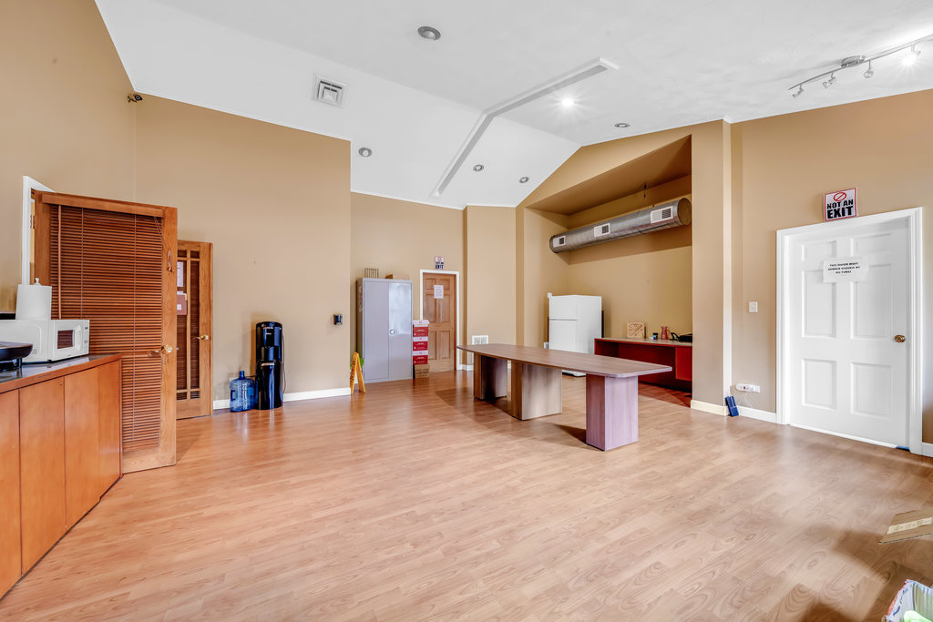 1352 North Cedar Road New Lenox IL 60451
