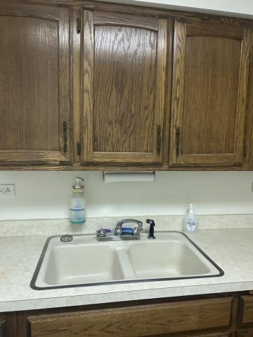 8826 South Roberts Road Hickory Hills IL 60457