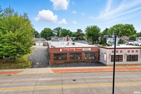 3006 Avenue Of The Cities Moline IL 61265