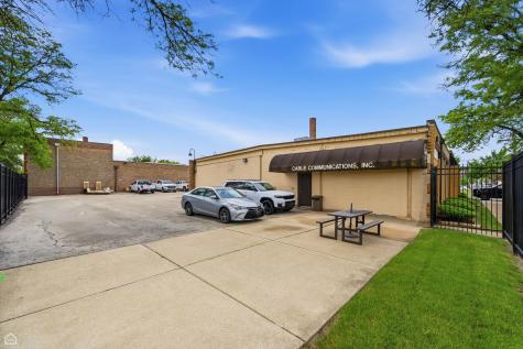 6218 South Oakley Avenue Chicago IL 60636