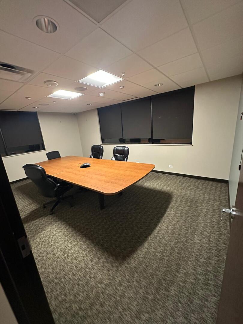 570 Oakwood Road Lake Zurich IL 60047