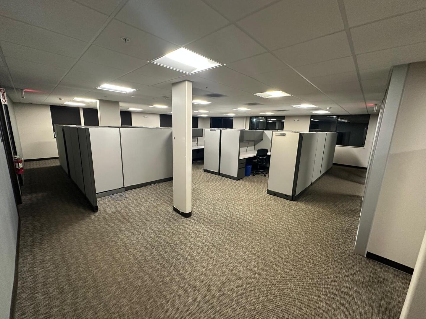 570 Oakwood Road Lake Zurich IL 60047