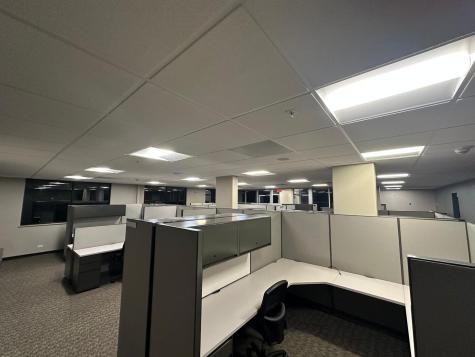 570 Oakwood Road Lake Zurich IL 60047