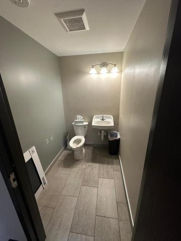 570 Oakwood Road Lake Zurich IL 60047