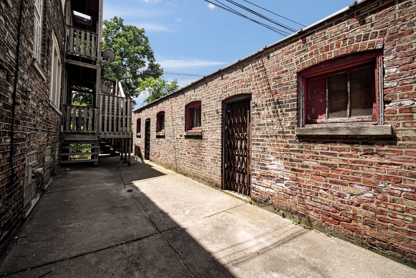 8524 South Oglesby Avenue Chicago IL 60617
