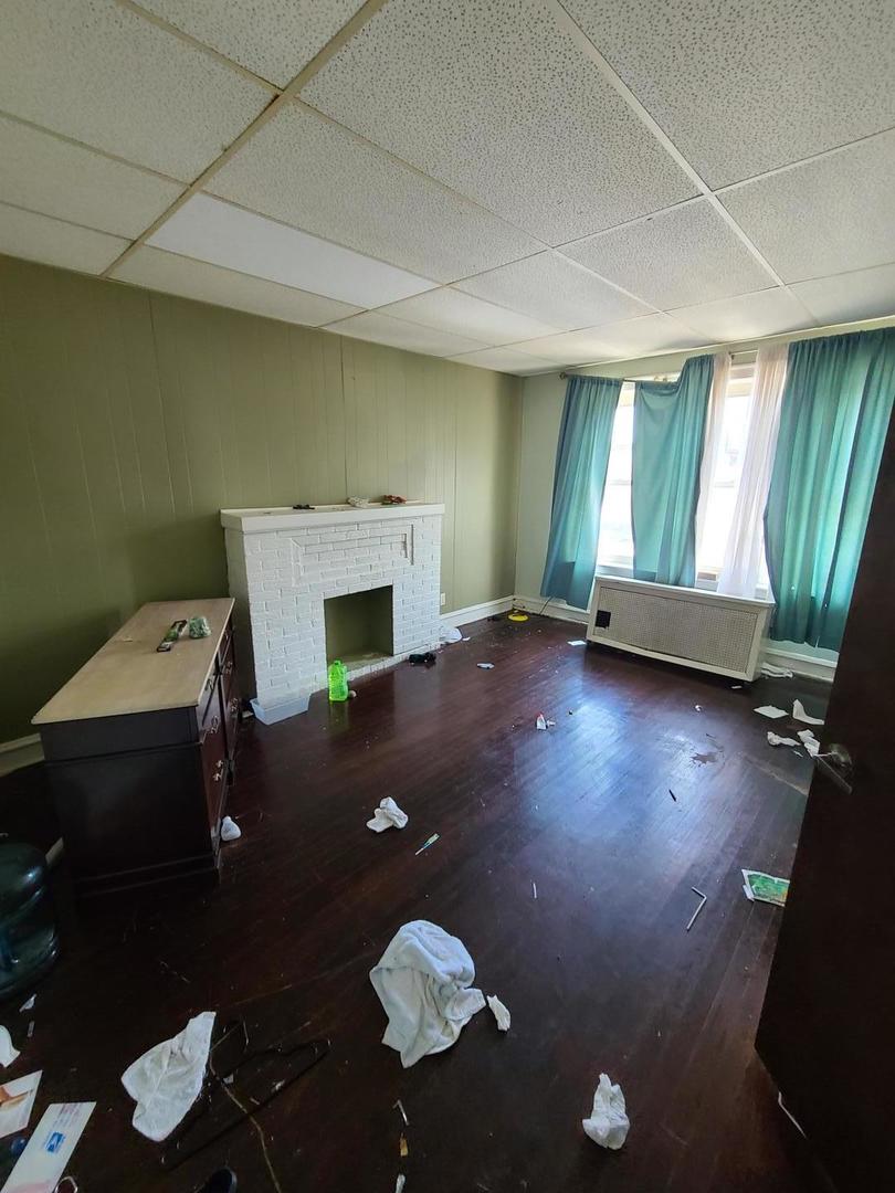 9208 South Cottage Grove Avenue Chicago IL 60619