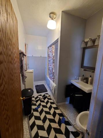 9208 South Cottage Grove Avenue Chicago IL 60619