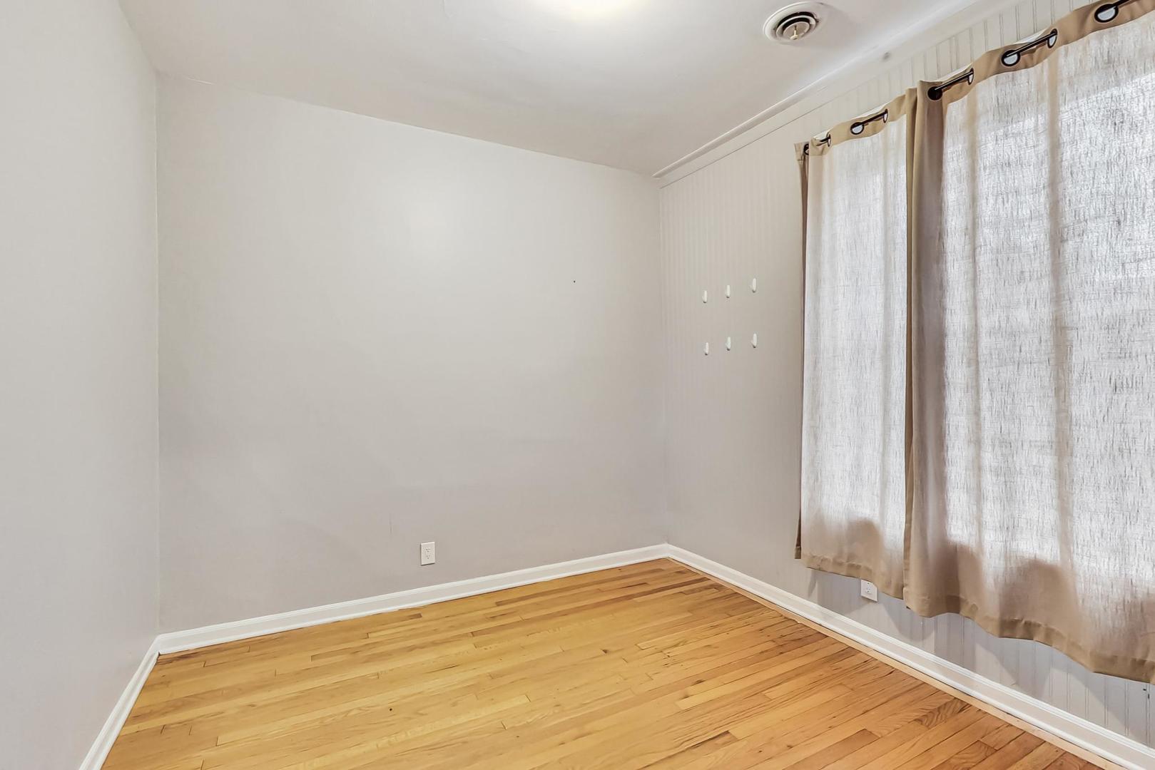 3814 North Clark Street Chicago IL 60613