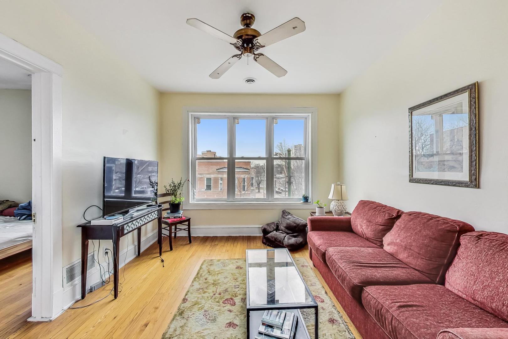 3814 North Clark Street Chicago IL 60613