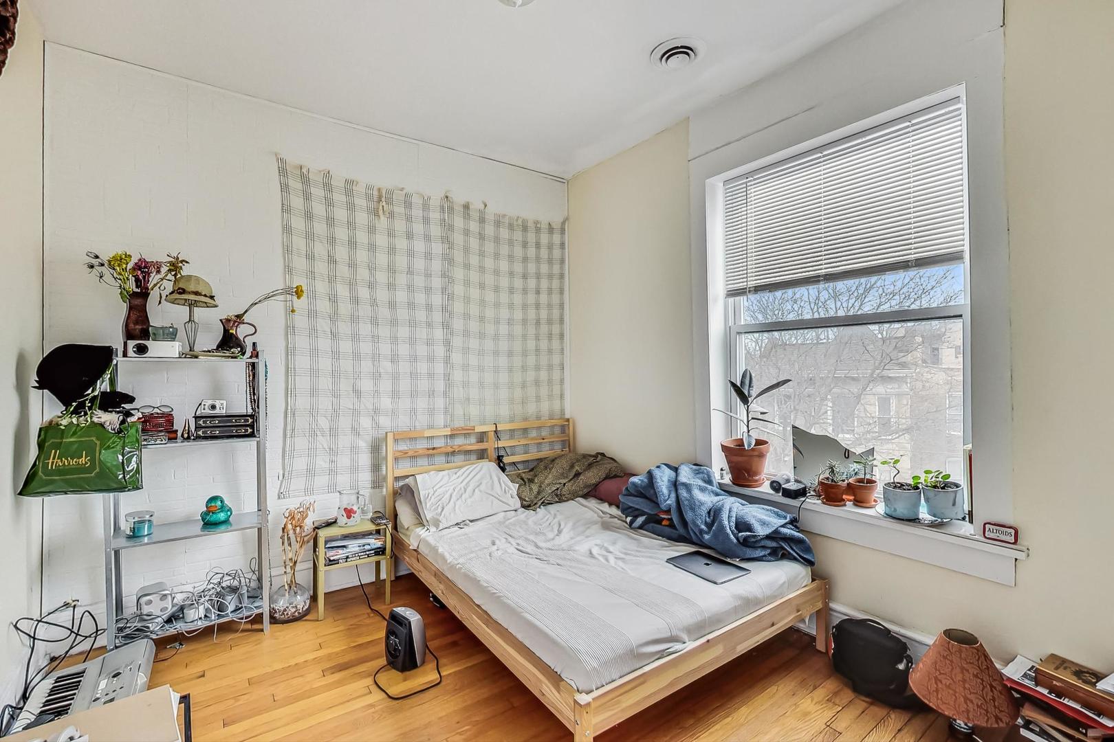 3814 North Clark Street Chicago IL 60613